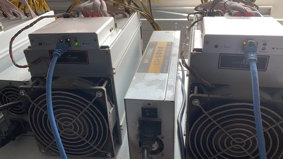 Đã qua sử dụng Lite Coin Miner 942W Bitmain Antminer L3 ++ 550M 6.5Kg